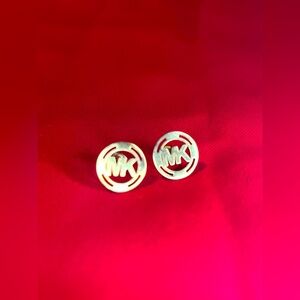 Beautiful set of MK earrings brand new very good makes a great valentine present